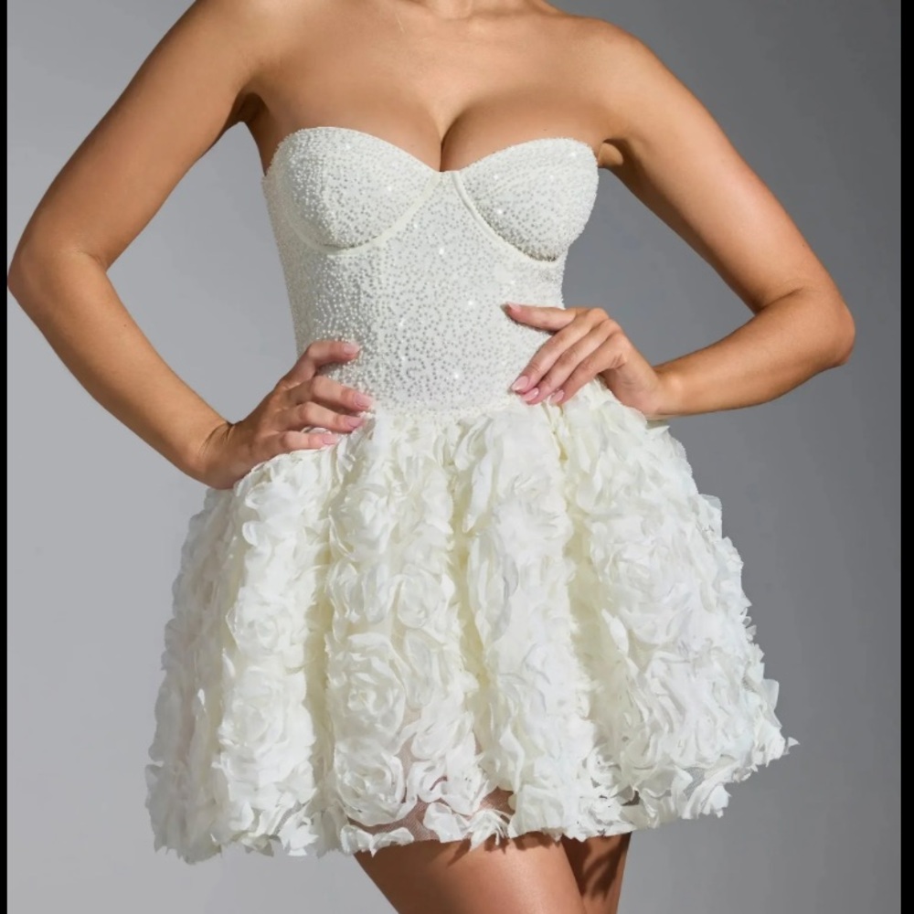 Oh Polly White Floral Mini Dress